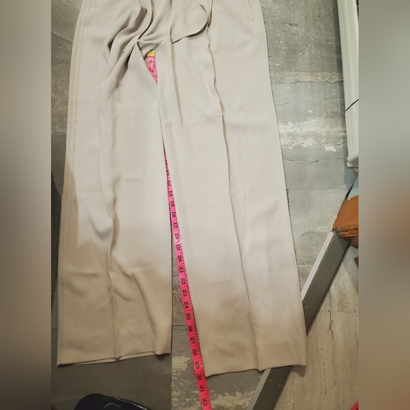 Vince Wide Leg Pull-on High Rise Pants. Creamy Light Tan. Size S. 30" Inseam. - Picture 14 of 14